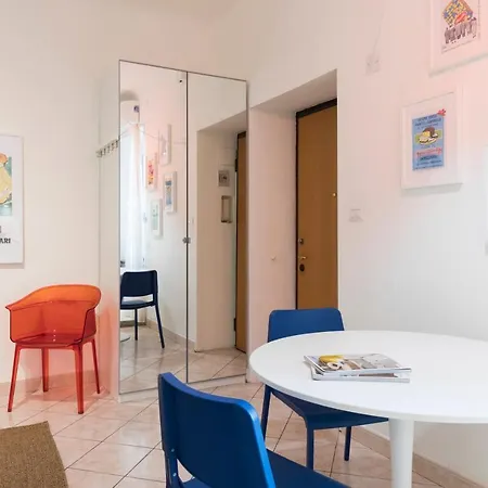 Xenia - Stylish Colorful Apt- Upbeat & Well-connected Area * 米兰